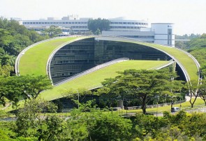 Xu hướng “xanh hoá” của kiến trúc thế giới