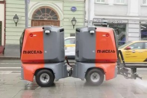 Nga: Thủ đô Moskva sử dụng robot dọn dẹp đường phố trong mọi điều kiện thời tiết
