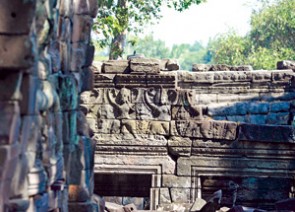 Banteay Chmar với những điêu khắc lạ