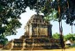 Tịnh tâm trước ngôi đền đá cổ Mendut